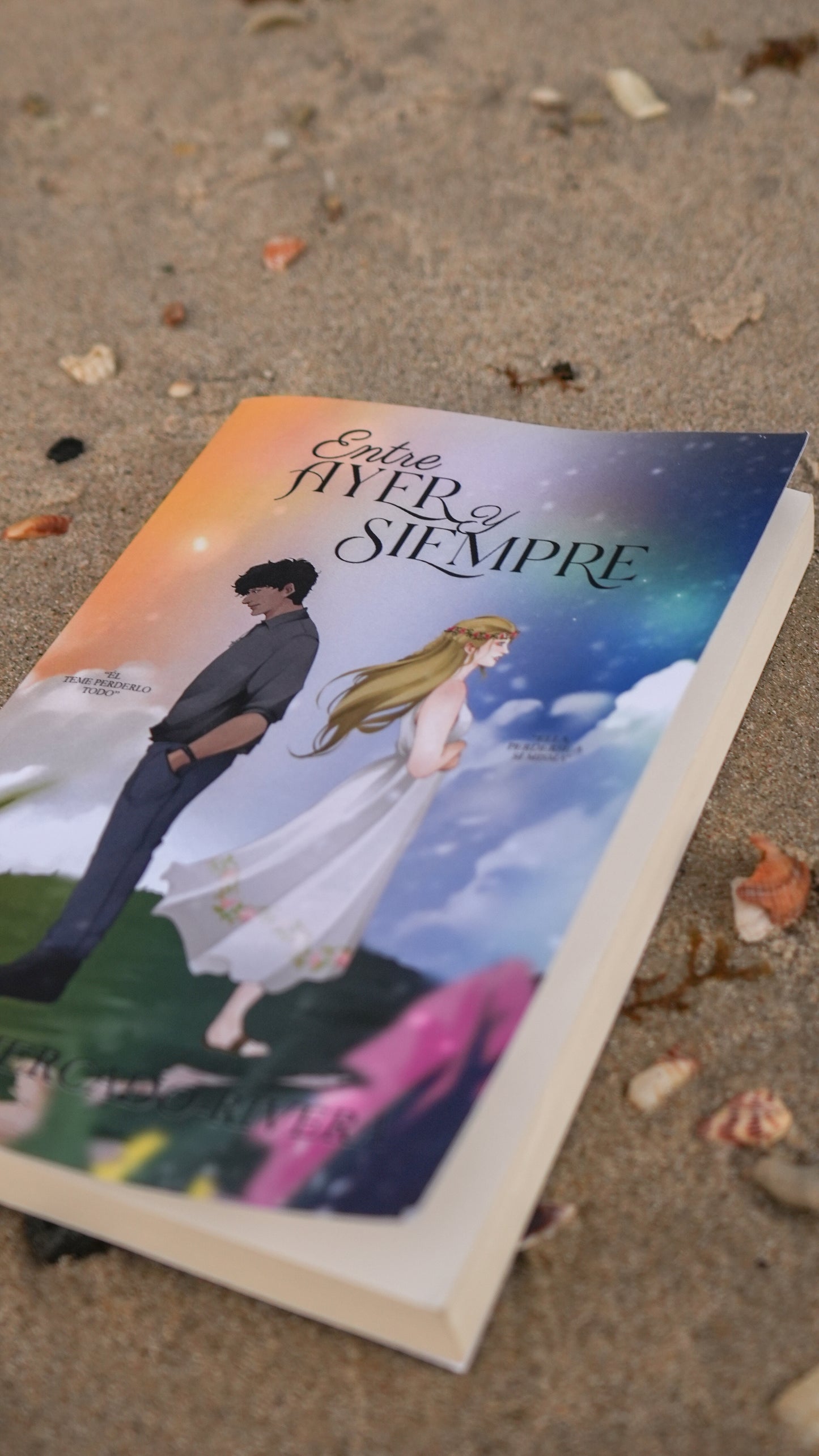 Entre Ayer y Siempre (Paperback)